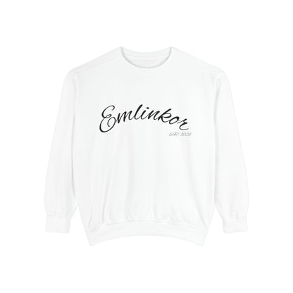 Emlinkor Script Sweatshirt - Casual White Pullover with Cursive Logo